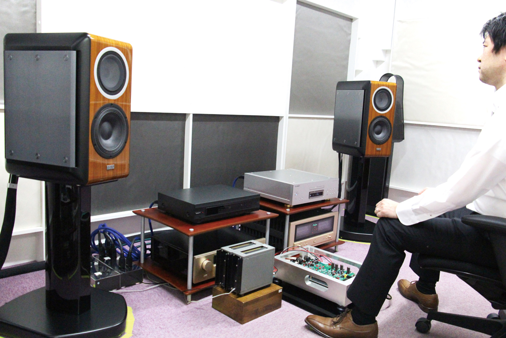 ROHM横滨技术中心的试听室。DAC芯片也是在这里反复仔细试听开发而成的